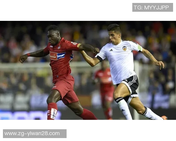 坎塞洛在足球界的崛起与挑战：从天才少年到顶级后卫的成长之路